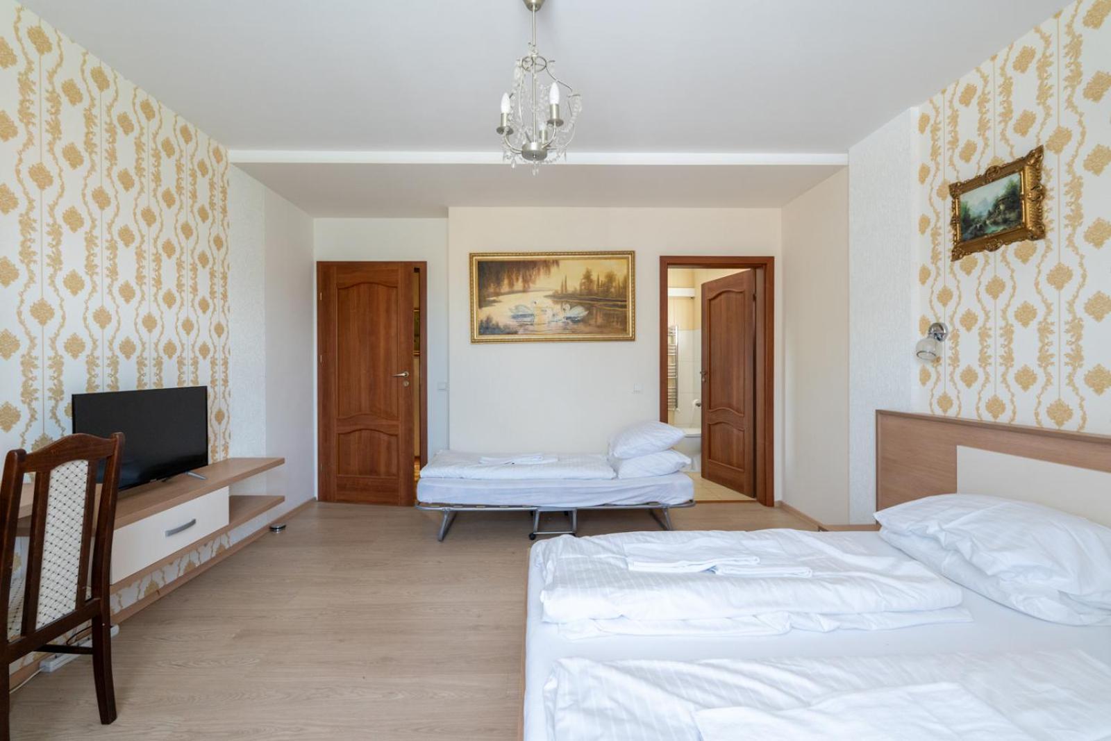 Faraway Aparthotel Near Vienna Airport With Anytime Self Check In Bruck an der Leitha Room photo