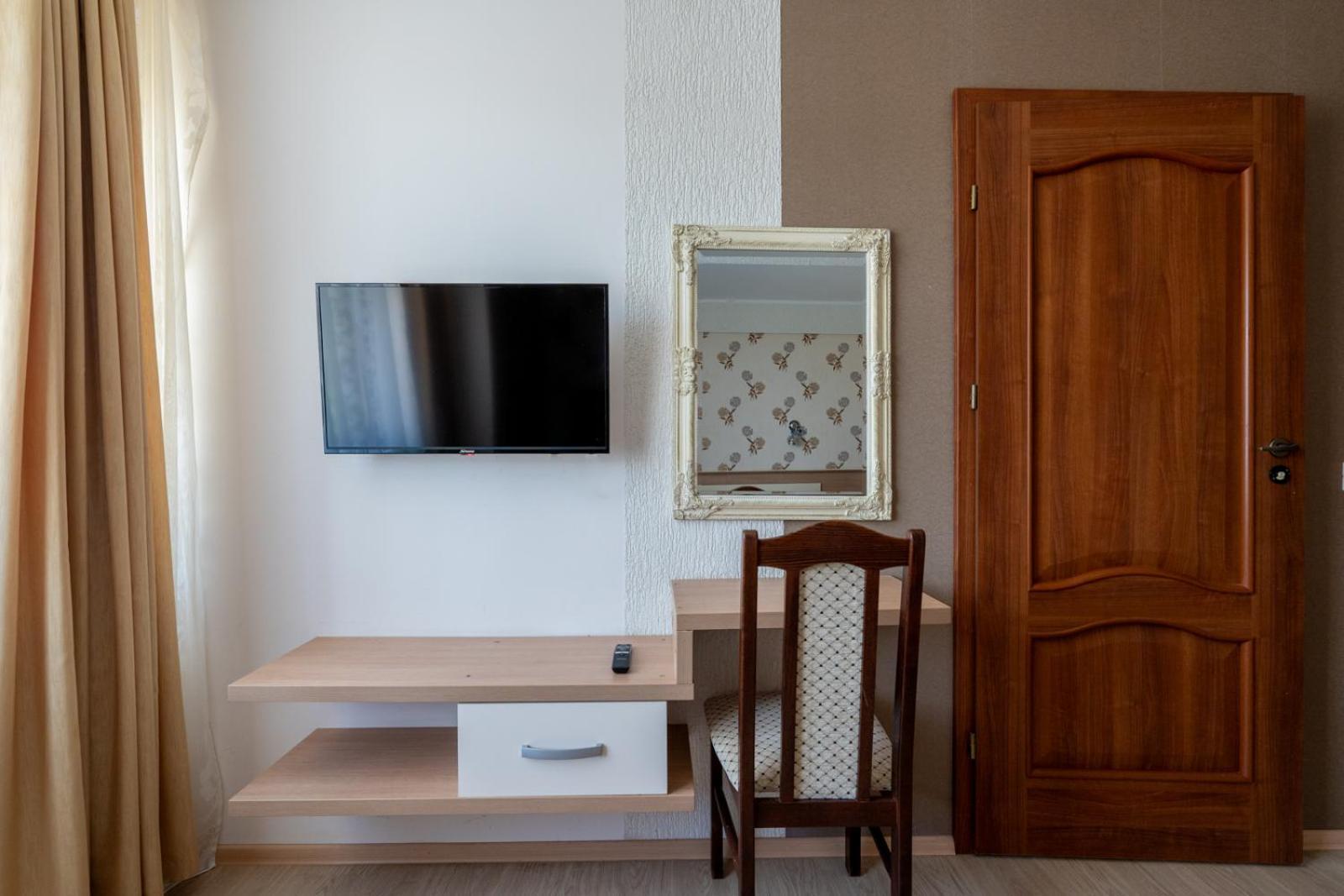 Faraway Aparthotel Near Vienna Airport With Anytime Self Check In Bruck an der Leitha Room photo