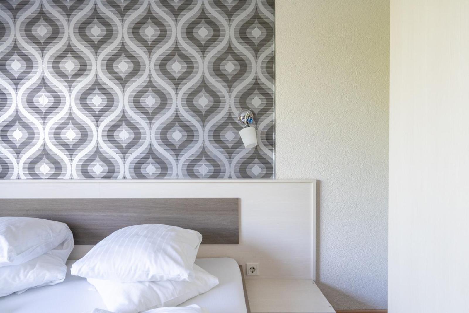 Faraway Aparthotel Near Vienna Airport With Anytime Self Check In Bruck an der Leitha Room photo
