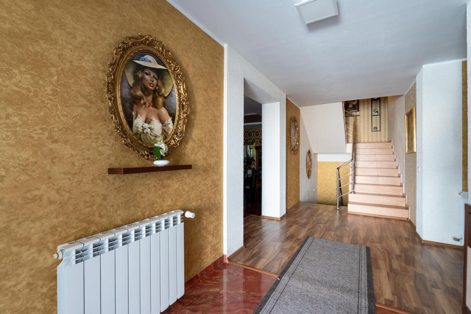 Faraway Aparthotel Near Vienna Airport With Anytime Self Check In Bruck an der Leitha Exterior photo